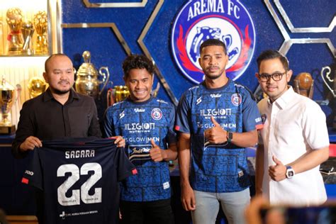 Arema Fc Tambah Tiga Pemain Baru Antara News