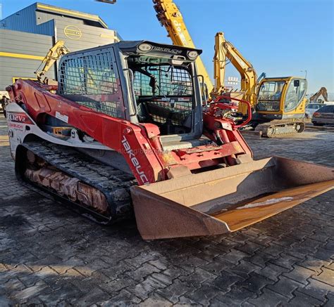 Верижен мини челен товарач 6000кг Takeuchi TL12V-2 Товарач Takeuchi ...