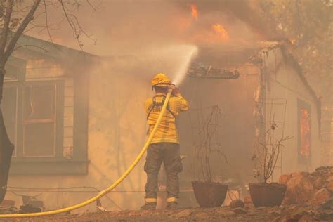 Massive Park Fire Threatens Chico In Butte County California