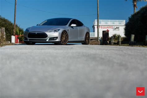 Tesla P85 Vossen Flow Formed Series Vfs 2