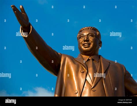 Kim Il-sung statue in the Grand monument on Mansu hill, Pyongan ...