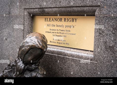 Eleanor rigby statue, liverpool hi-res stock photography and images - Alamy