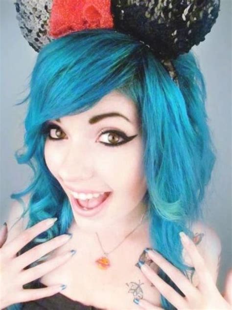 Leda Muir Blue Dyed Hair Pretty Ledamonsterbunny Dyed Hair Scene Hair Lilac Hair