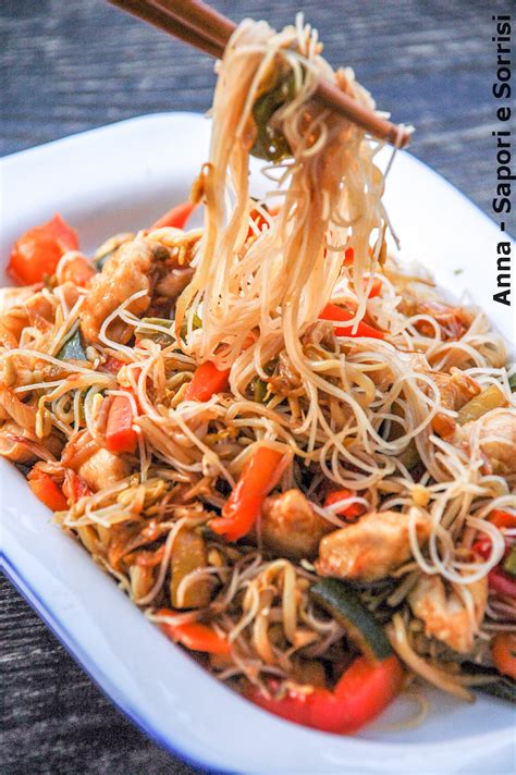 Anna Sapori E Sorrisi Vermicelli Di Riso Con Pollo E Verdure Saltate