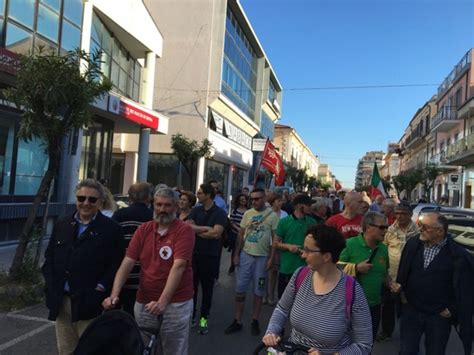 In Piazza Contro Tunnel Termoli Notizie Molise ANSA It