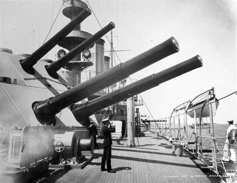 The big guns of USS New Jersey (Battleship #16), 1906. : HumanForScale