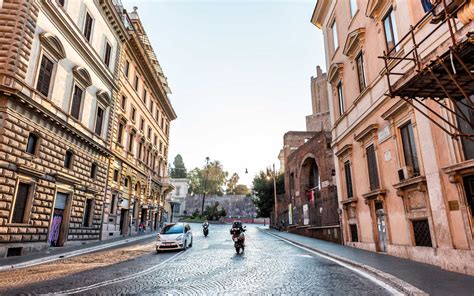 Why Rome Is Replacing Its Historic Cobblestone Streets With Not So