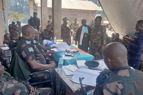 Lubumbashi un officier des FARDC et ses co accusés condamnés à de