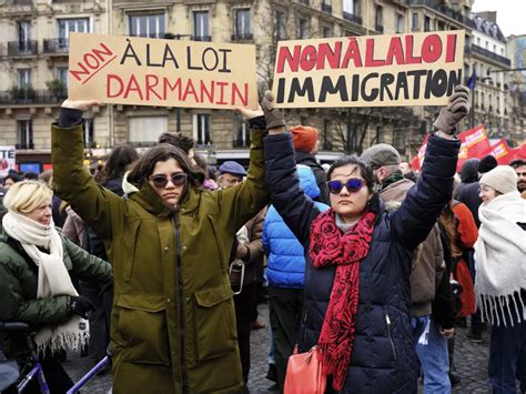 Loi Immigration Le Conseil Constitutionnel Censure Largement Le Texte