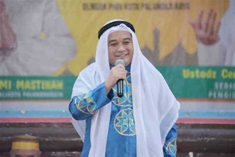 Biografi Ustadz Cecep Maulana Pengetahuan