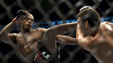 Jon Jones Submits Lyoto Machida At UFC 140 Newsday