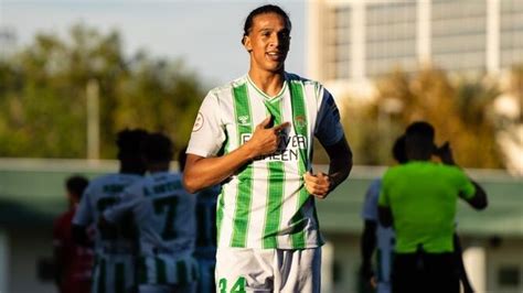 Yanis Sigue Negociando La Renovaci N Con El Betis Pese A Una Oferta Del