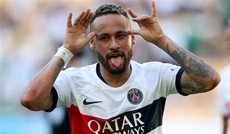 Neymar Reapareción Con El Paris Saint Germain Y Marcó Doblete