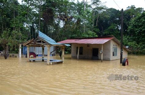 Situasi Banjir Di 4 Negeri Makin Buruk Terengganu Pulih Utusan Timur