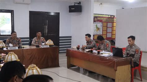 Rapat Intern Jelang Pemilu 2024 Kapolres Tana Toraja Tegaskan Polri