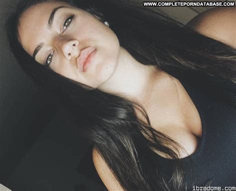 Inanna Sarkis Youtuber Porn Celebrity Youtubers Photos Influencer Hot