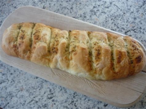 Rustikales Kr Uterbutter Baguette Rezept Kochbar De