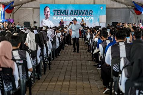 Kerajaan Berhasrat Perkenal Sekolah Khas Untuk Golongan Paling Miskin