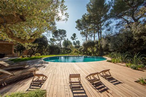 Plage De Piscine En Bois Exotique Aix En Provence Teck Amenagement