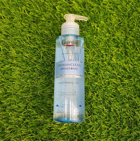 Eucerin Dermatoclean Hyaluron Refreshing Face Cleansing Gel For Sensitive Skin 200ml Cut