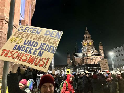 Starkes Zeichen Gegen Rechts Rund Mainzer Gehen Gegen