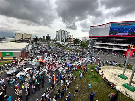 Albino Vargas Califica De Rotundo Xito La Gran Marcha Nacional Contra