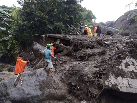 4 dead, 19 missing in landslide-hit buildings in Philippines