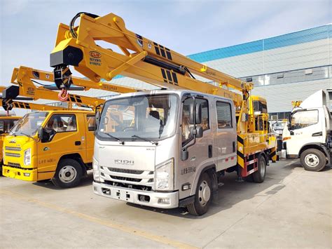 16 Meters Aerial Platform Folding Arm Aerial Platform Truck Isuzu