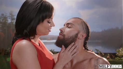 Hitchhiker Videos Page XVIDEOS