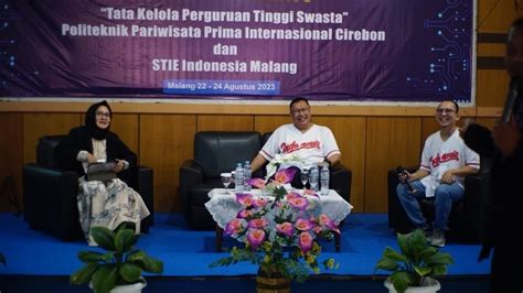 BENCH MARKING TATA KELOLA PERGURUAN TINGGI SWASTA Politeknik