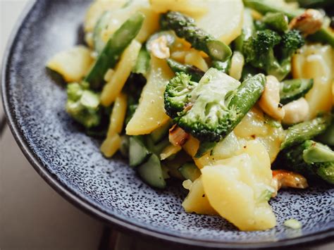 Perfekte Beilage Grillen Der Kartoffelsalat Mit Gr Nem Spargel