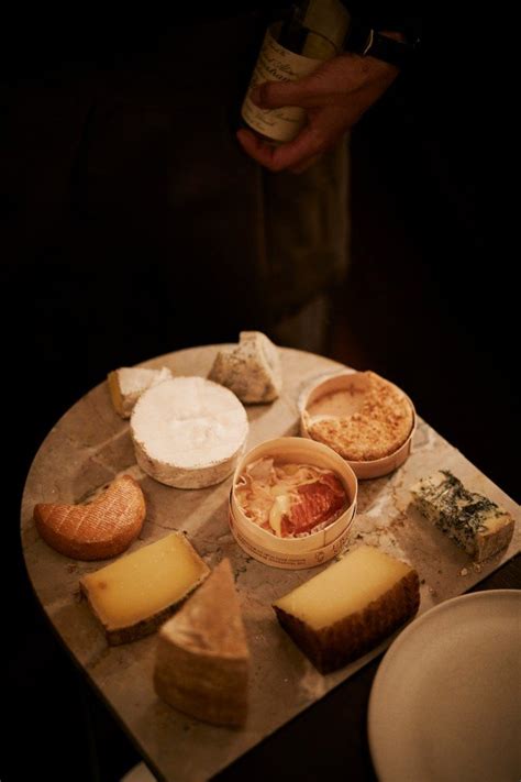 Creating The Perfect Cheeseboard Morning Market