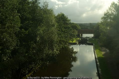 Leeds Liverpool Canal At Mike Pennington Cc By Sa 2 0 Geograph