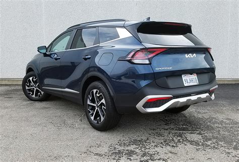 Test Drive: 2023 Kia Sportage Hybrid EX | The Daily Drive | Consumer Guide®