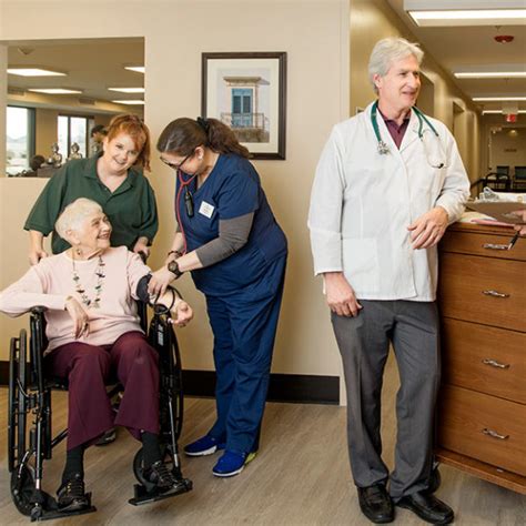 Providing Assisted Living For Seniors In Phoenix Az The Palazzo