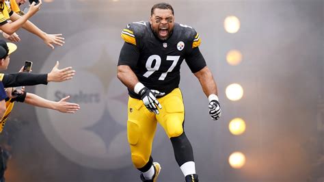 Steelers Longtime Captain Cam Heyward Still Waiting For New Contract