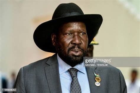 1,112 Salva Kiir Mayardit Photos Stock Photos, High-Res Pictures, and ...