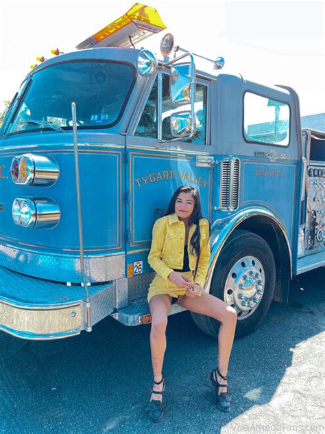 VIVS THOMAS 3024x4032 F2a3da2b7b3278c640dac0d9ec03efd7 Porn Pic