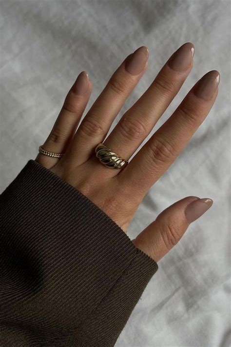 Chic Beautiful Nude Nails For A Classy Manicure Nude Nails Pink