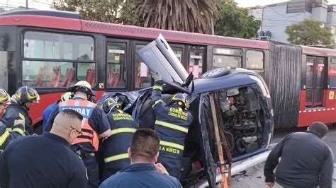 Chilango Choque entre Metrobús y automóvil deja dos personas muertas