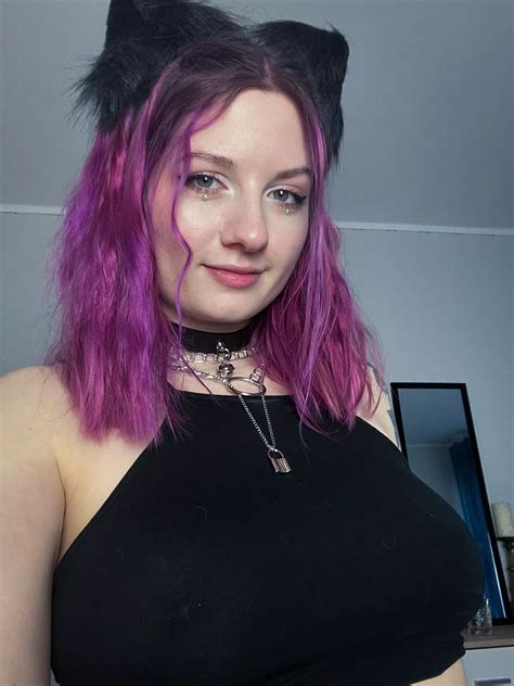 Can You Spot The Piercings Nudes BigBoobsGW NUDE PICS ORG