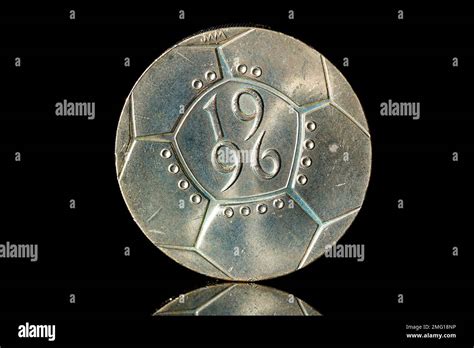 Moneda De Dos Libras Anterior A 1997 Fotografías E Imágenes De Alta Resolución Alamy