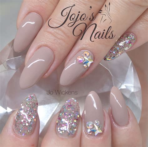 Signature Bio Sculpture Gel Overlays Glitter Accent Nails