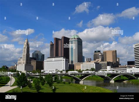 Columbus Ohio skyline Stock Photo - Alamy