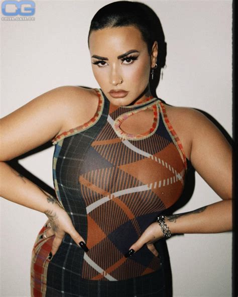 Demi Lovato Nude Pictures Photos Playboy Naked Topless Fappening