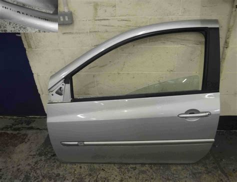 Renault Clio MK3 20052012 Passenger NSF Front Door Silver TED69 3dr