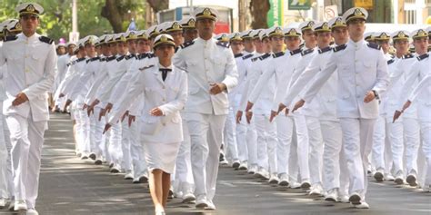 Marinha do Brasil abre 550 vagas para oficiais temporários salários