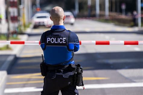 Alerte à la bombe et de 12