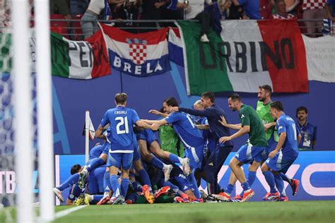 Zaccagni Scores Dramatic Late Equaliser Against Croatia To Send Italy