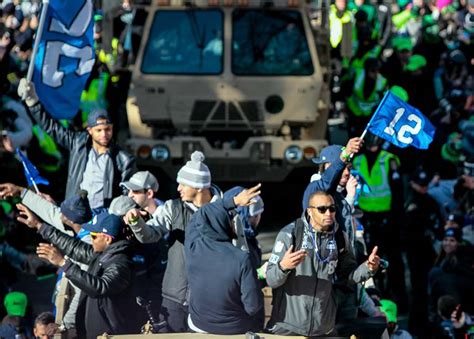 Super Bowl victory parade for Seattle Seahawks attracts hundreds of ...